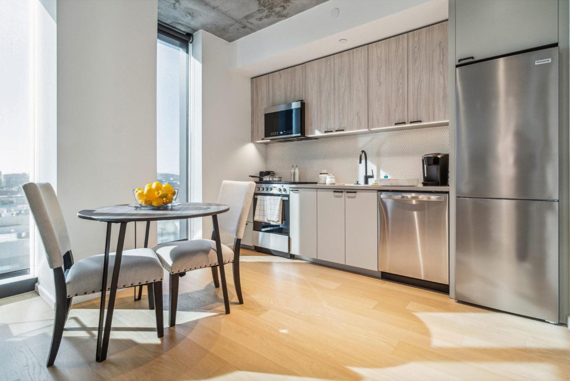 Contemporary City Living Apartments In Nashville Esterno foto