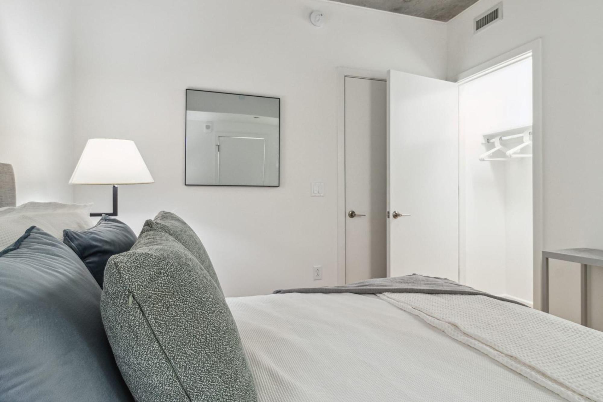 Contemporary City Living Apartments In Nashville Esterno foto
