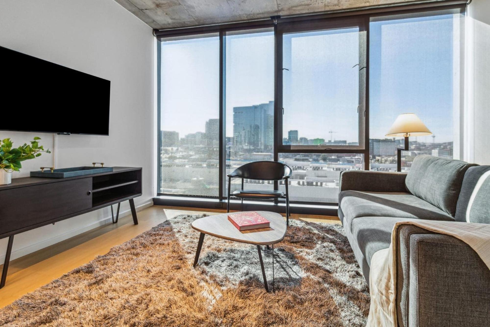 Contemporary City Living Apartments In Nashville Esterno foto