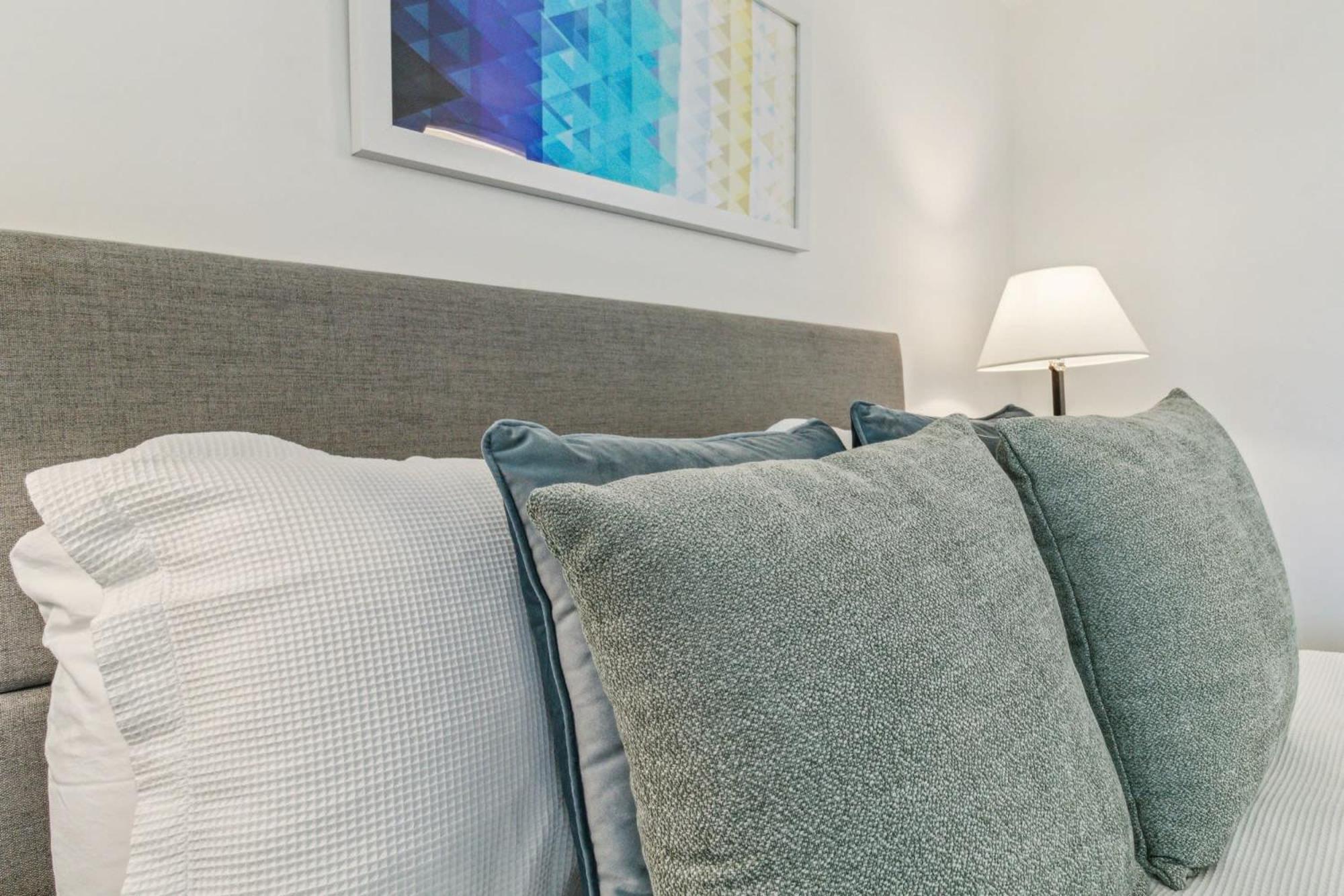 Contemporary City Living Apartments In Nashville Esterno foto